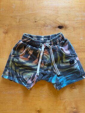 Nununu + Munster Kids Slicker Short Bundle, Size 4-5y